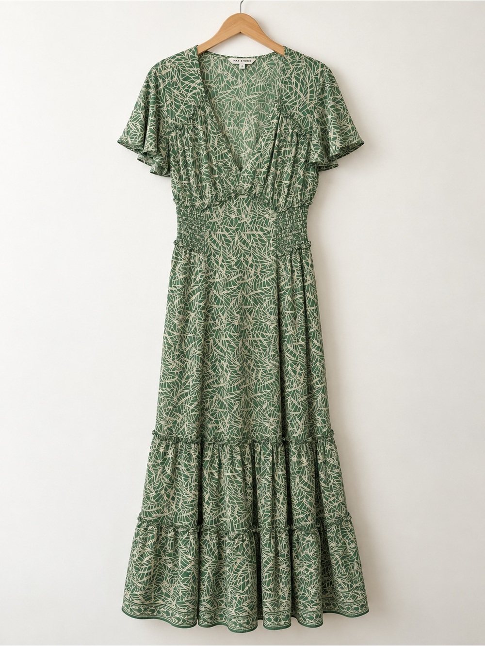 Max Studio Green Leaf Print Tiered Maxi Dress Smocked Waist Flutter Sleeve M